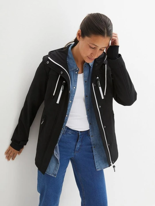 Zdjęcie produktu Kurtka softshell, z materiału odpychającego wodę BonPrix czarny