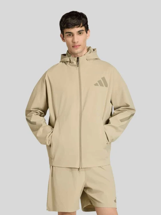 Zdjęcie produktu kurtka treningowa z kapturem i nadrukiem z logo Adidas Khaki