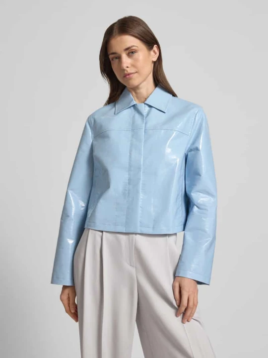 Zdjęcie produktu Kurtka w błyszczącym lakierowanym efekcie skóry Style Icon Collection Jasnoniebieski