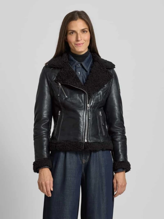 Zdjęcie produktu Kurtka w stylu Biker ze skóry jagnięcej z kieszeniami na zamek błyskawiczny Cabrini Czarny