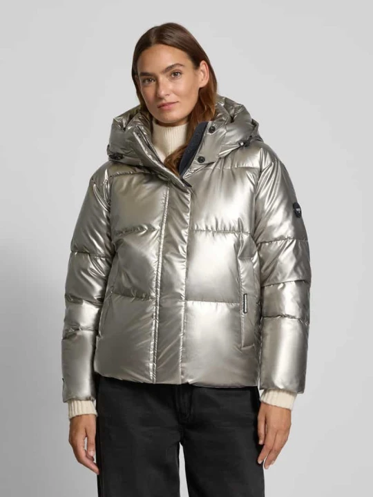 Zdjęcie produktu Kurtka w stylu puffer z wpuszczanymi kieszeniami model 'DEVINA2 SHINY' khujo Srebrny