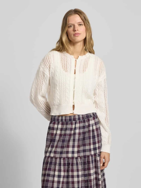 Zdjęcie produktu Kardigan o kroju loose fit z ażurowej dzianiny z perłowymi guzikami REVIEW Złamany biały