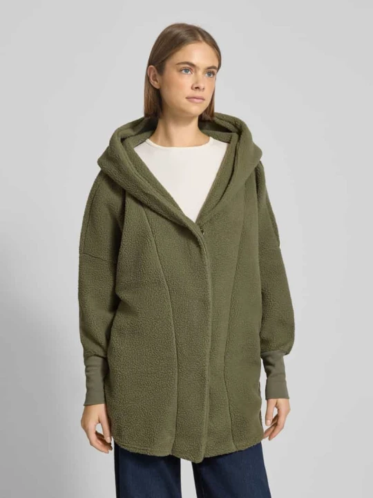 Zdjęcie produktu Kurtka z futerka z obniżonymi ramionami model ‘COZY’ Noisy May Khaki