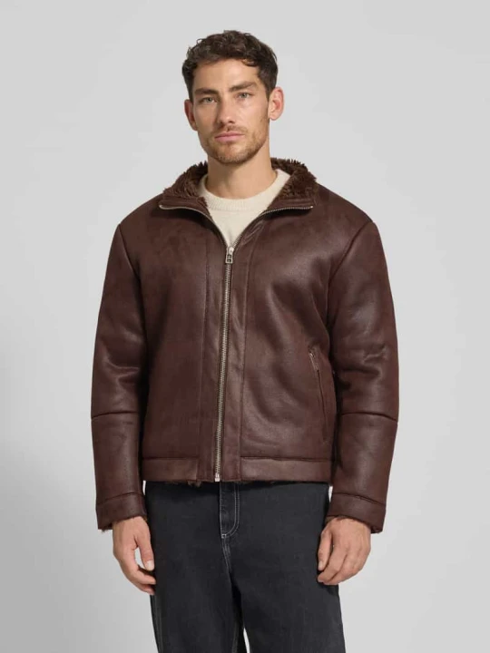 Zdjęcie produktu Kurtka z imitacji skóry ze stójką model ‘MACKSEN’ Casual Friday Czekoladowy