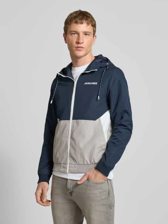 Zdjęcie produktu Kurtka z kapturem i zamkiem błyskawicznym model 'RUSH' Jack&Jones Granatowy