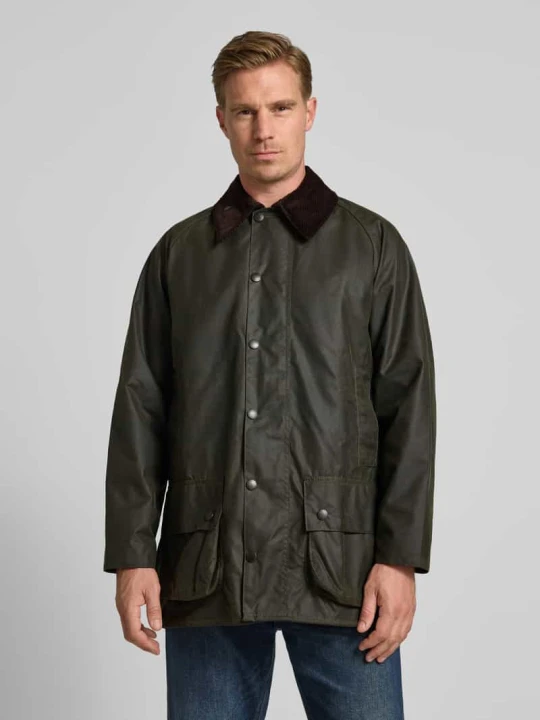 Zdjęcie produktu Parka z kieszeniami z patką model „BEAUFORT” Barbour Oliwkowy