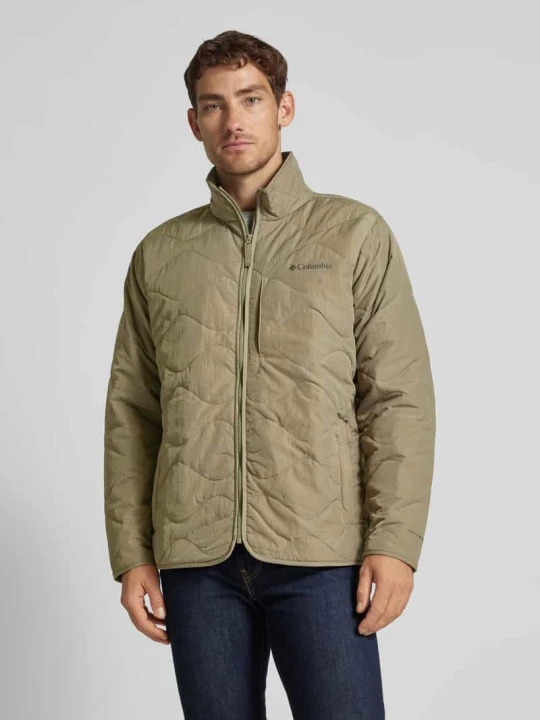 Zdjęcie produktu Kurtka pikowana z nadrukiem z logo model ‘BIRCHWOOD’ Columbia Oliwkowy