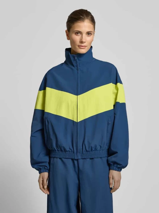 Zdjęcie produktu Kurtka z nylonu w stylu lat 90. – curated by Tinvcb Style Icon Collection Niebieski