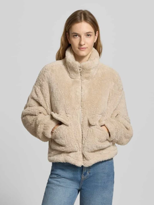 Zdjęcie produktu Kurtka z polaru o kroju loose fit ze stójką model „ANNA CONTACT” Only Écru