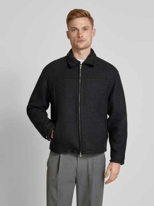 Zdjęcie produktu Kurtka z wykładanym kołnierzem model ‘RAPHAEL’ Jack&Jones Czarny