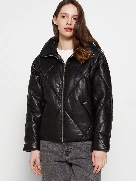 Zdjęcie produktu Kurtka zimowa Abercrombie & Fitch czarny