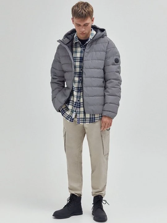 Zdjęcie produktu Kurtka zimowa PULL&BEAR metaliczny szary