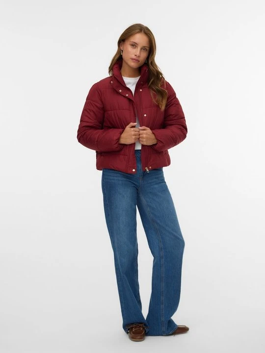 Zdjęcie produktu Kurtka zimowa Vero Moda czerwony