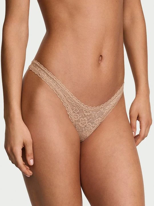 Zdjęcie produktu Lacie Stringi koronkowe Ultra-Mini Scoop Victoria's Secret Beżowy