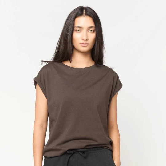 Zdjęcie produktu Ladies Extended Shoulder Tee Urban Classics brązowy