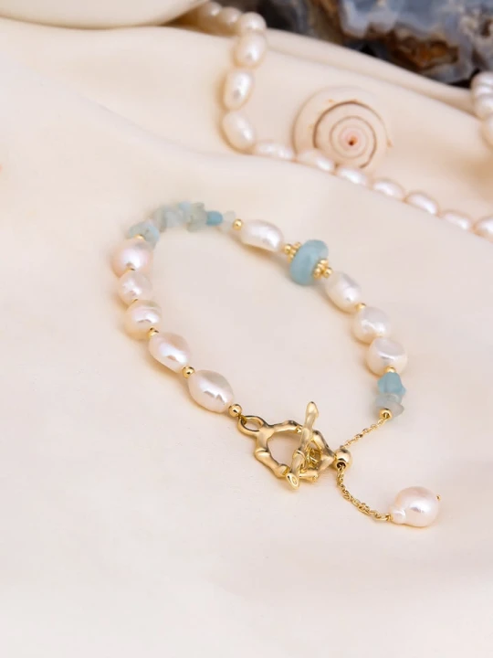 Zdjęcie produktu L'Atelier de Gaia Pozłacana bransoletka z akwamarynem i perłami rozmiar: onesize