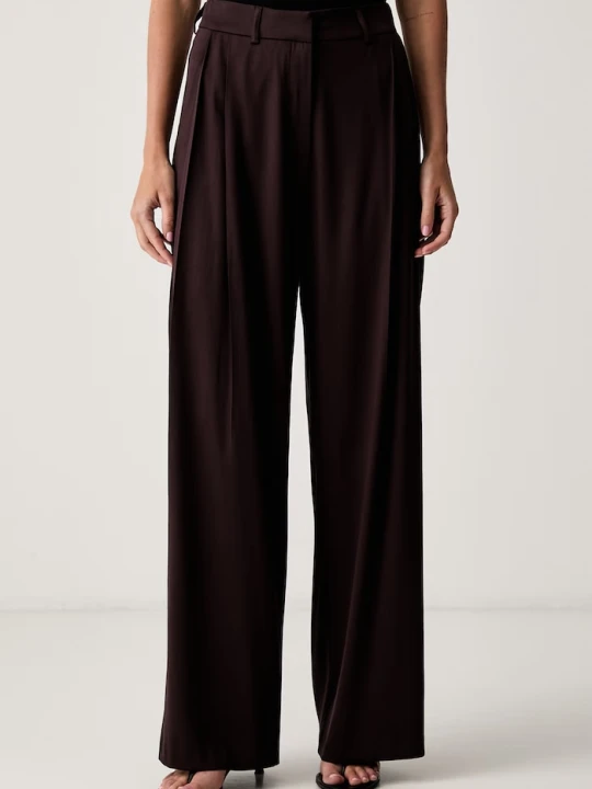 Zdjęcie produktu Le Privé spodnie damskie z wiskozą ROMY TROUSERS brązowy