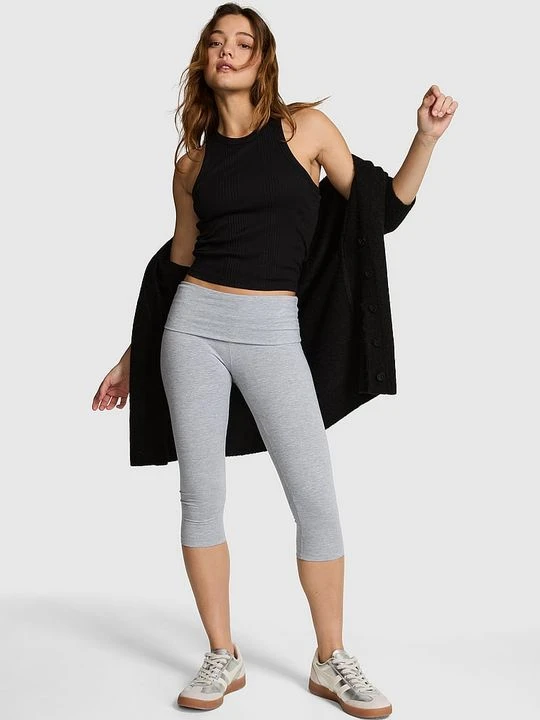 Zdjęcie produktu PINK Legginsy capri All-Day Cotton z wywijanym pasem Victoria's Secret Szary