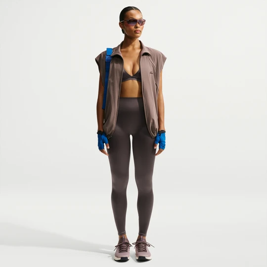 Zdjęcie produktu Legginsy damskie z wzmocnionym szwem i wysokim stanem 66 cm NikeSKIMS Satin Shine - Brązowy