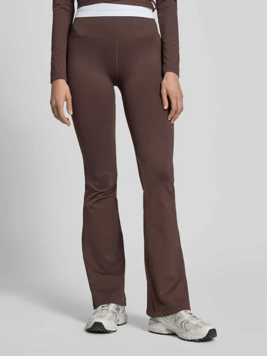 Zdjęcie produktu Legginsy o kroju flared fit z szerokim pasem AIMN Ciemnobrązowy