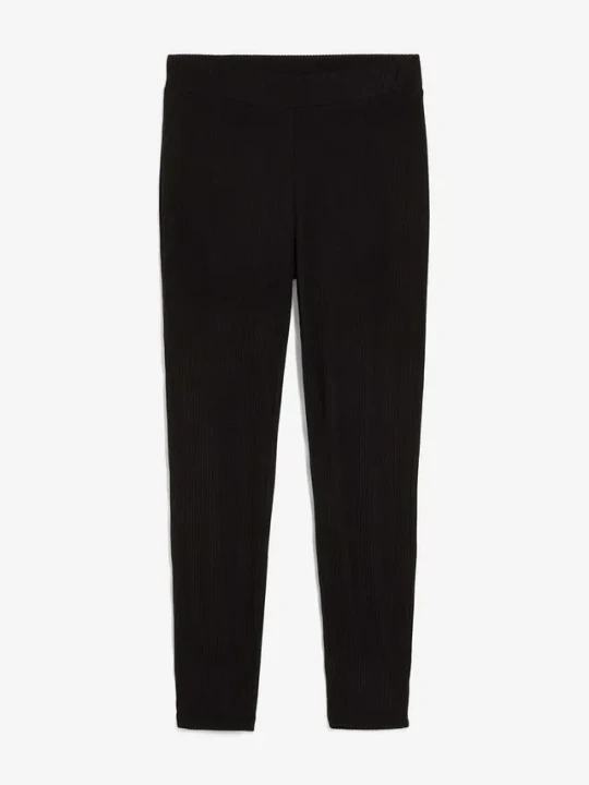 Zdjęcie produktu Legginsy ocieplane, z prążkowanej tkaniny termicznej BonPrix czarny