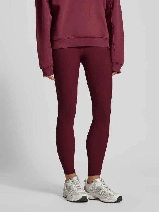 Zdjęcie produktu Legginsy z elastycznym pasem model ‘Cherry Ribbed Performance’ AIMN Ciemnoczerwony