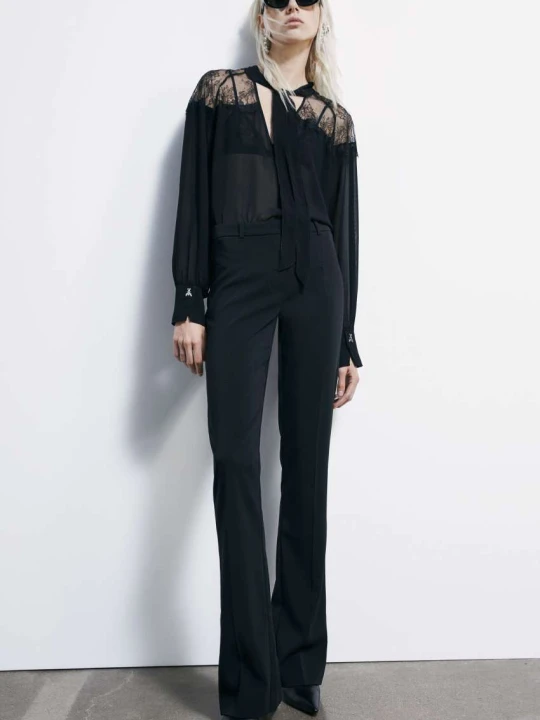Zdjęcie produktu Lejąca bluzka z kokardą Patrizia Pepe czarny