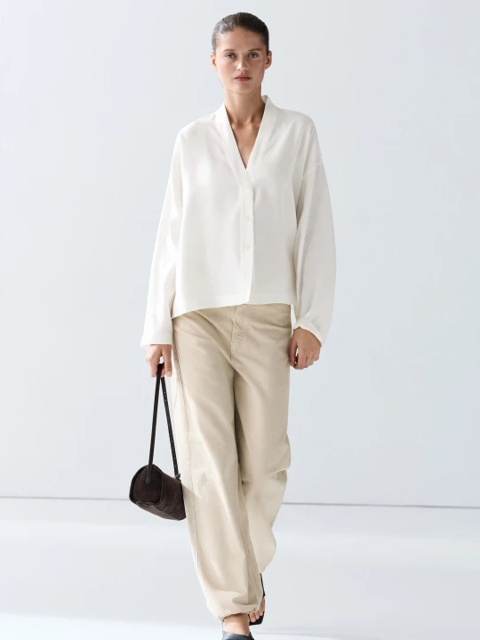 Zdjęcie produktu Lejąca Koszula Z Lnem I Dekoltem W Serek - Biały - Massimo Dutti - Female