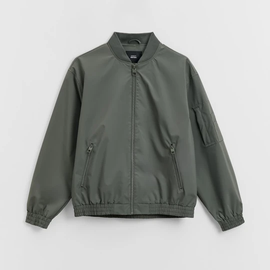 Zdjęcie produktu Lekka kurtka bomber z kieszeniami oliwkowa House zielony