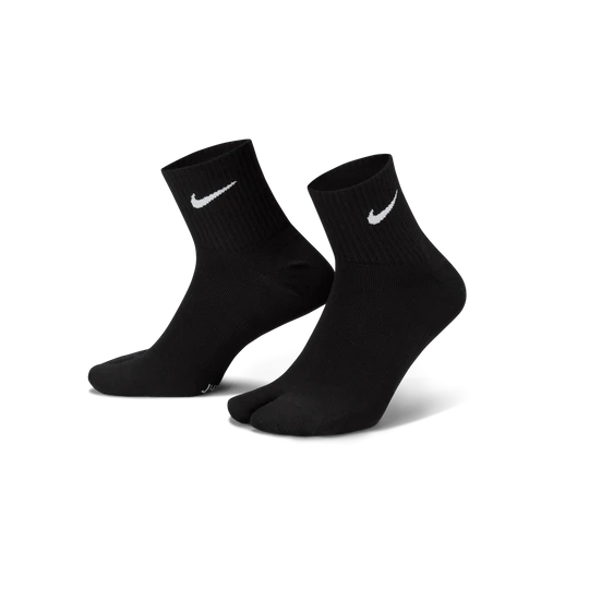 Zdjęcie produktu Lekkie skarpety do kostki z rozcięciem w obszarze palców Nike Everyday Plus „Rift” - Czerń