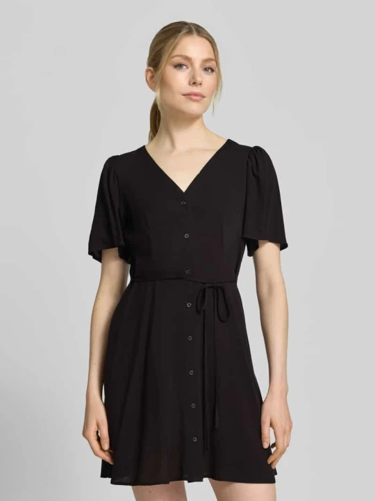 Zdjęcie produktu Lekko rozkloszowana sukienka mini z czystej wiskozy model 'ALBA' Vero Moda Czarny