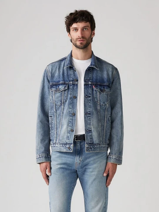 Zdjęcie produktu Levi's Kurtka dżinsowa "The Trucker" w kolorze niebieskim rozmiar: M