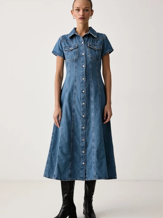 Zdjęcie produktu Levi's sukienka jeansowa SS FIT AND FLARE WESTERN niebieski