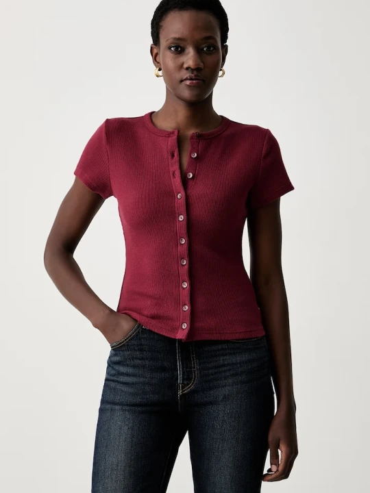 Zdjęcie produktu Levi's T-shirt damski z modalem RORY BUTTON THROUGH SS czerwony