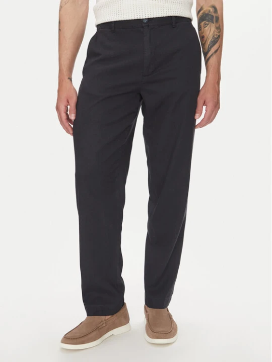Zdjęcie produktu Lindbergh Spodnie materiałowe 30-008031 Granatowy Relaxed Fit