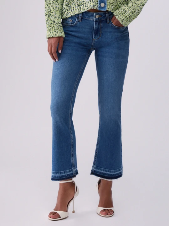 Zdjęcie produktu Liu Jo Bootcut Jeans With Unfinished Hems Blue Denim