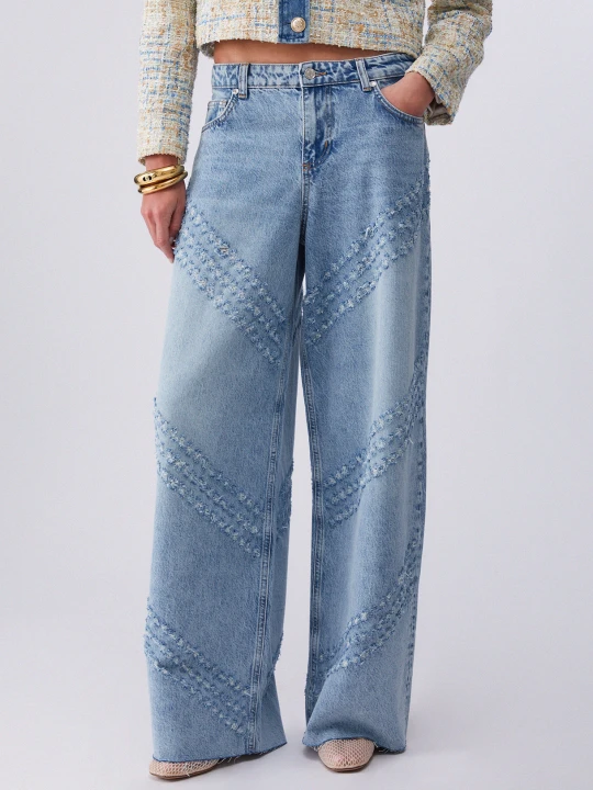 Zdjęcie produktu Liu Jo Flared Jeans With Laser-etched Details Light Denim