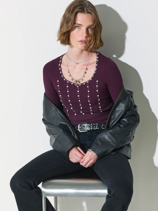 Zdjęcie produktu Liu Jo Jumper With Bejewelled Embroidery Burgundy