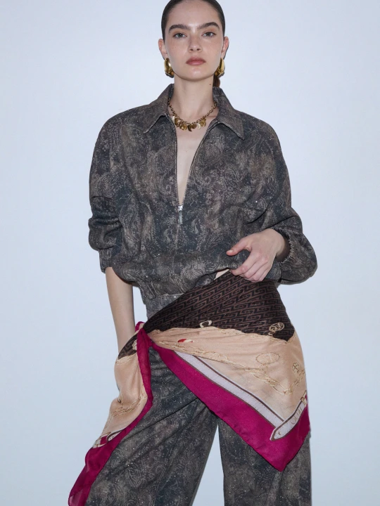Zdjęcie produktu Liu Jo Large Scarf With Charms Print czerwony