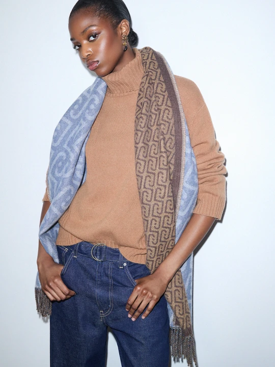 Zdjęcie produktu Liu Jo Monogram Stole With Fringes Blue Denim