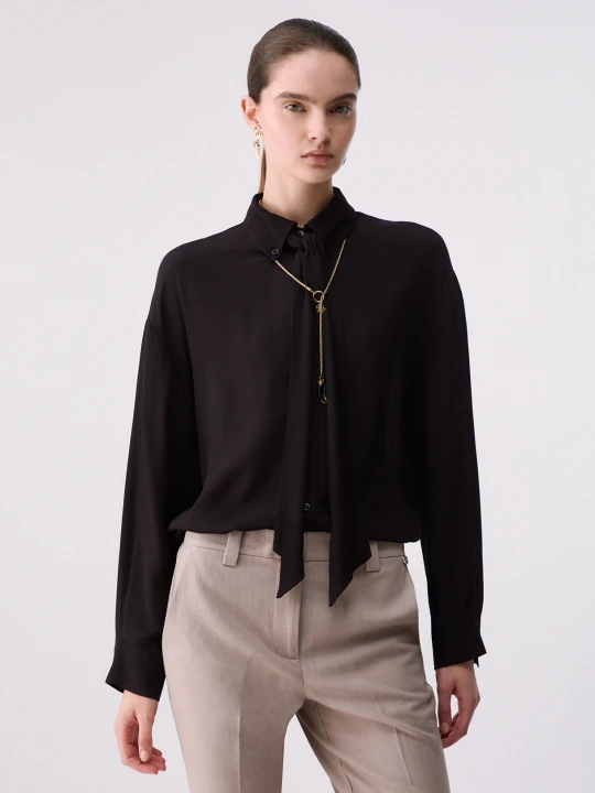 Zdjęcie produktu Liu Jo Shirt With Bow czarny