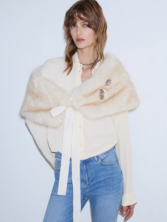 Zdjęcie produktu Liu Jo Stole In Faux Fur Butter