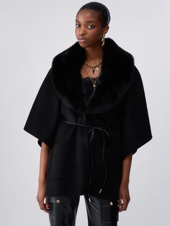 Zdjęcie produktu Liu Jo Synthetic Shearling Poncho czarny
