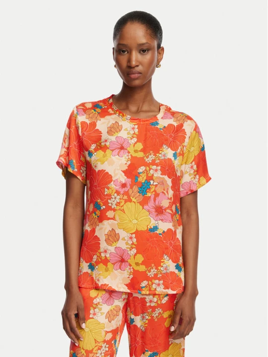 Zdjęcie produktu Liu Jo T-Shirt WA6512 T473A Czerwony Regular Fit