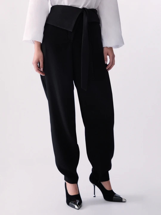 Zdjęcie produktu Liu Jo Trousers In Envers Satin czarny