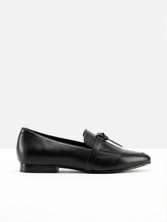 Zdjęcie produktu Loafersy z kokardką BonPrix czarny