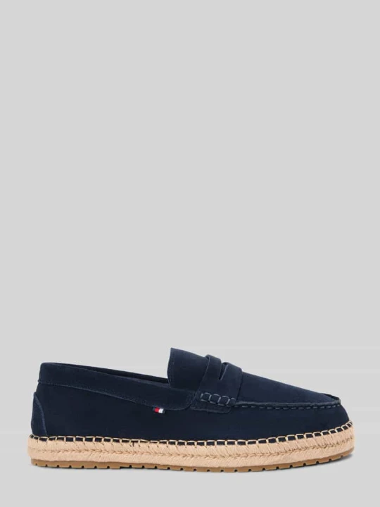 Zdjęcie produktu Loafersy z naturalnej skóry welurowej Tommy Hilfiger Ciemnoniebieski