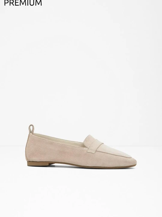 Zdjęcie produktu Loafersy ze skóry welurowej BonPrix beżowy