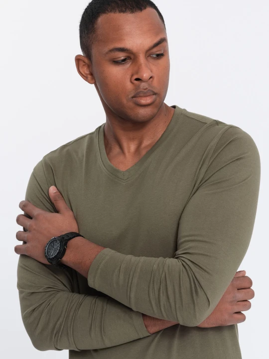 Zdjęcie produktu Longsleeve męski bez nadruku z dekoltem w serek - ciemnooliwkowy V2 - Rozmiar: L Ombre Clothing