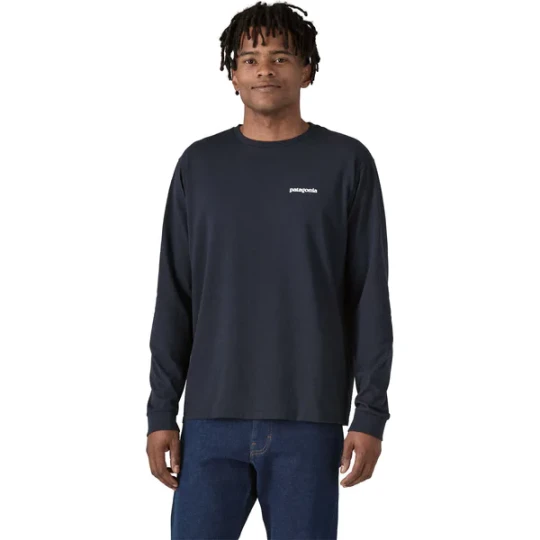 Zdjęcie produktu Longsleeve męski P-6 Logo Responsibili Tee Patagonia Granatowy